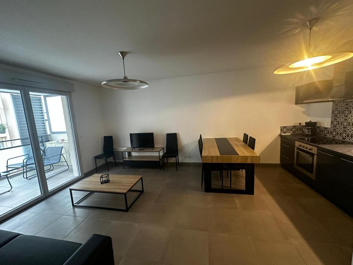 Superbe Appartement Terrasse 2P A 5 Min A Pied Du Vieux Nice, Du Port Et Du Tram ภายนอก รูปภาพ